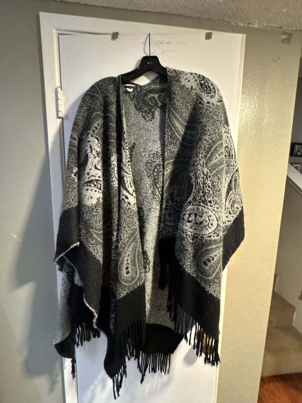 Croft & Barrow Black and Gray Paisley Print Fringed Shawl Wrap Poncho